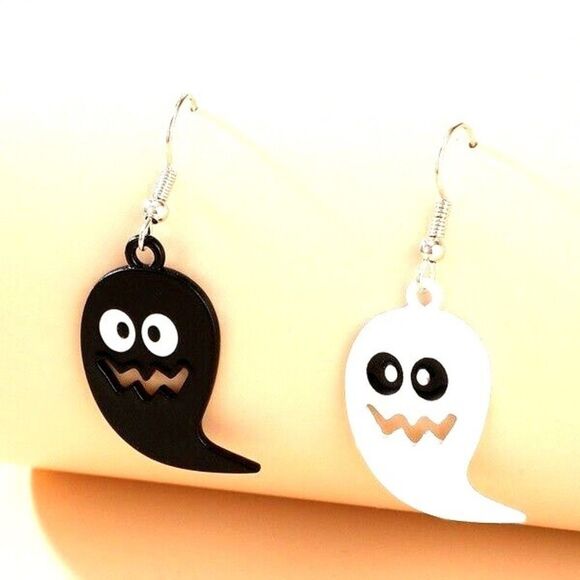 Halloween Mismatched Earrings - Black and White Ghost Dangle Earrings - 1.25" L - Picture 6 of 6